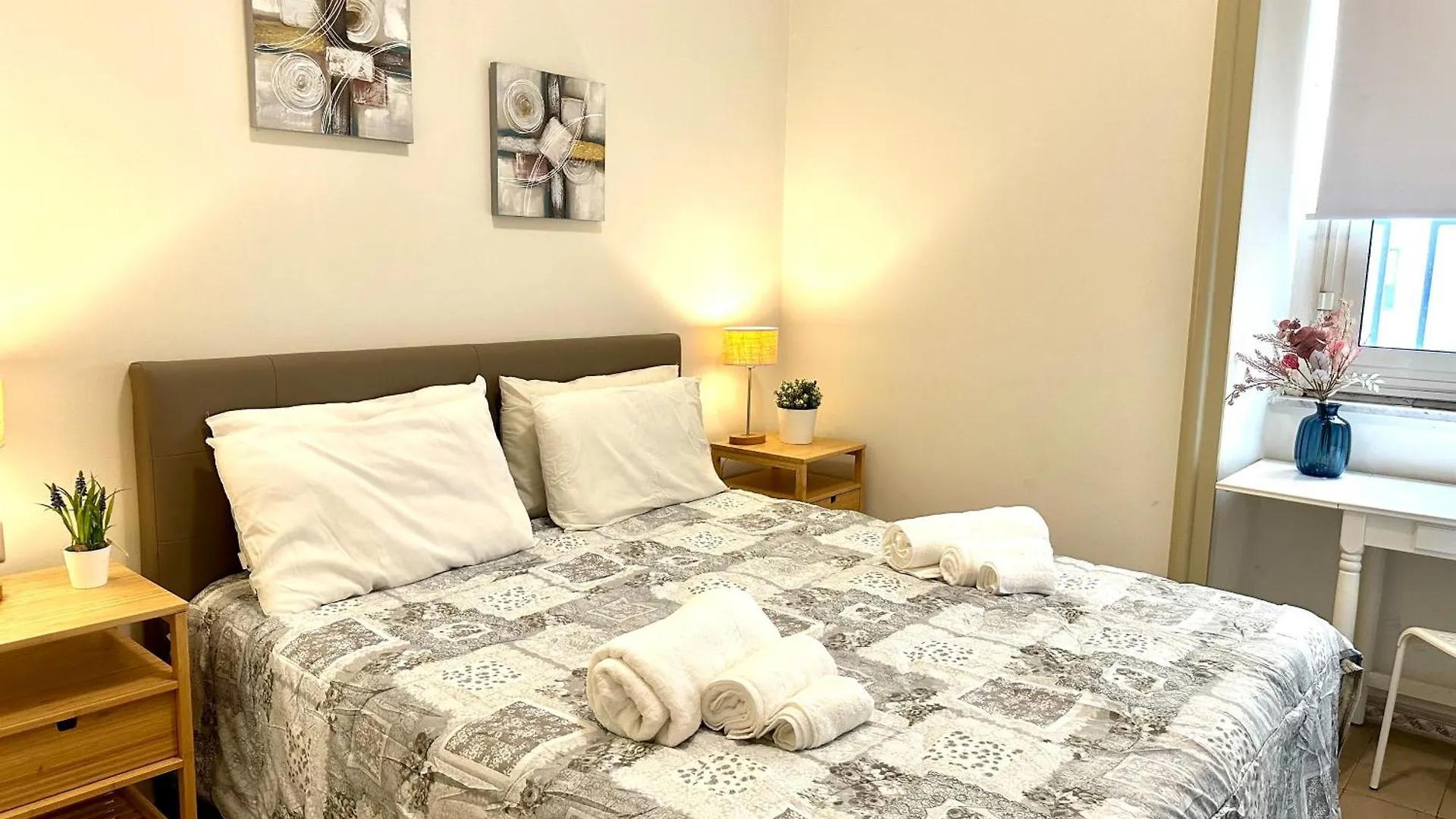Guest house Chiaraluce House Hotel Catania Italy